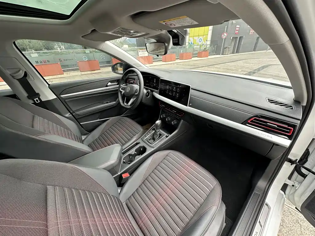 Volkswagen Lavida — миниатюра 26