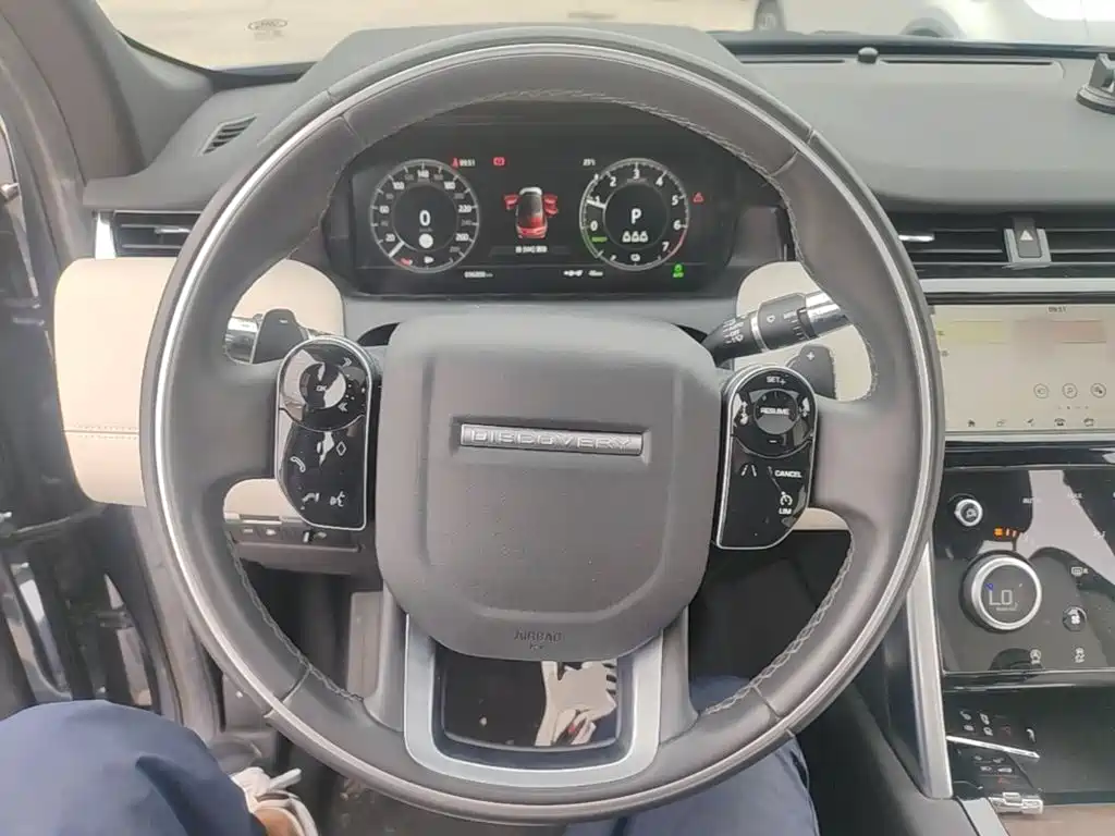 Land Rover Discovery Sport Hybrid — миниатюра 11