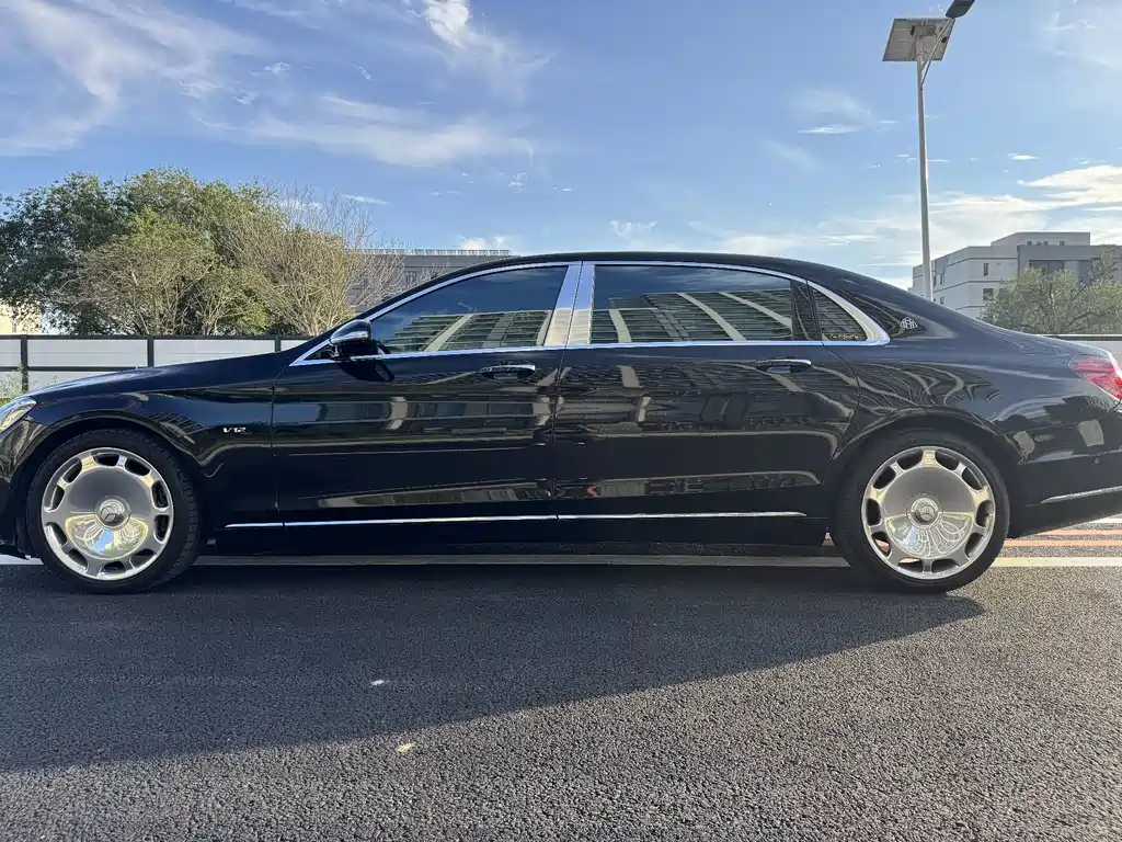 Mercedes-Benz S-Class — миниатюра 11