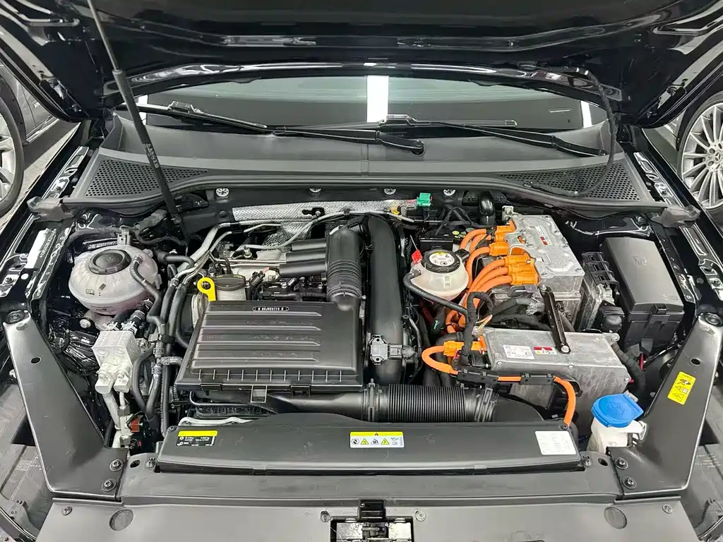 Volkswagen Magotan PHEV — миниатюра 23