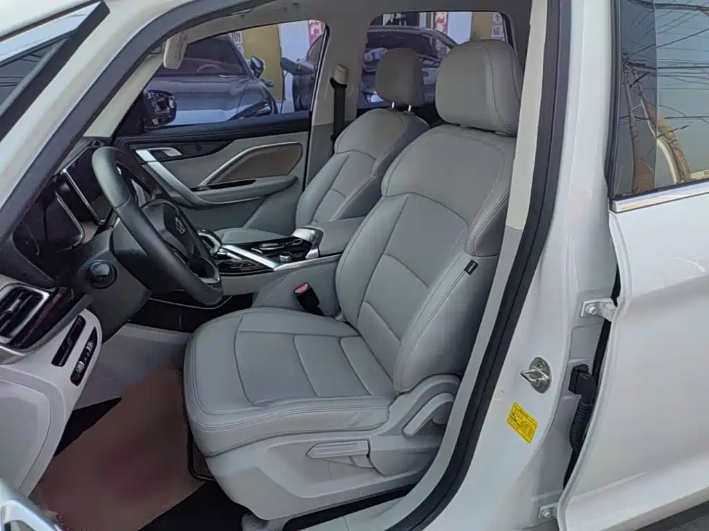 Geely Jia Ji — миниатюра 15
