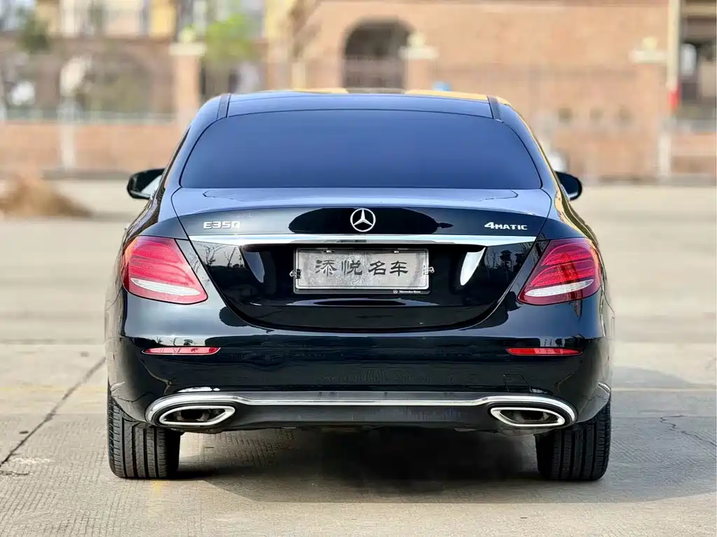 Mercedes-Benz E-Class — миниатюра 6