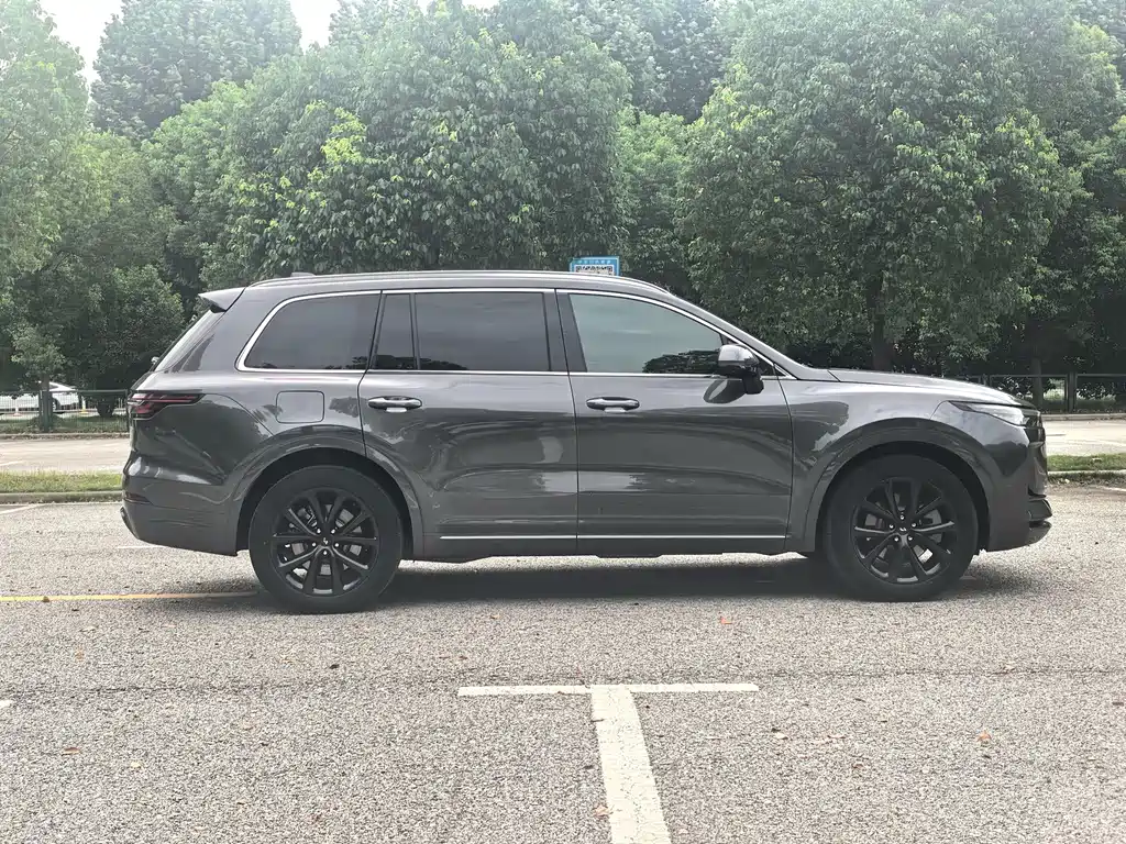 Li Auto Li ONE — миниатюра 4