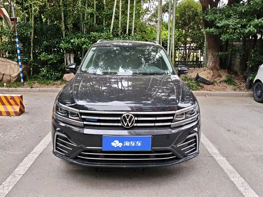 Volkswagen Tiguan L PHEV — миниатюра 2