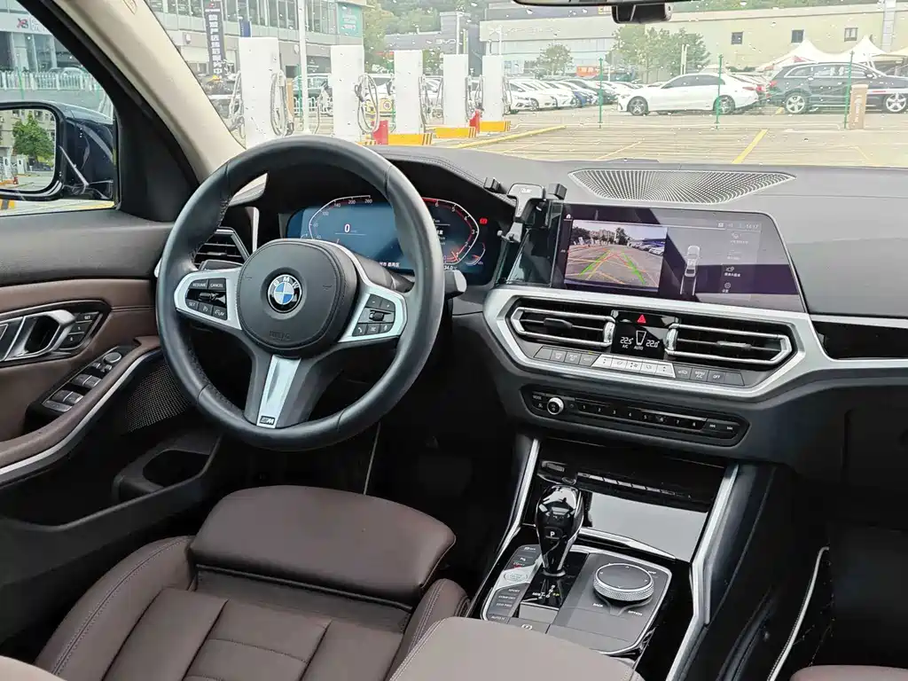 BMW 3 Series — миниатюра 11