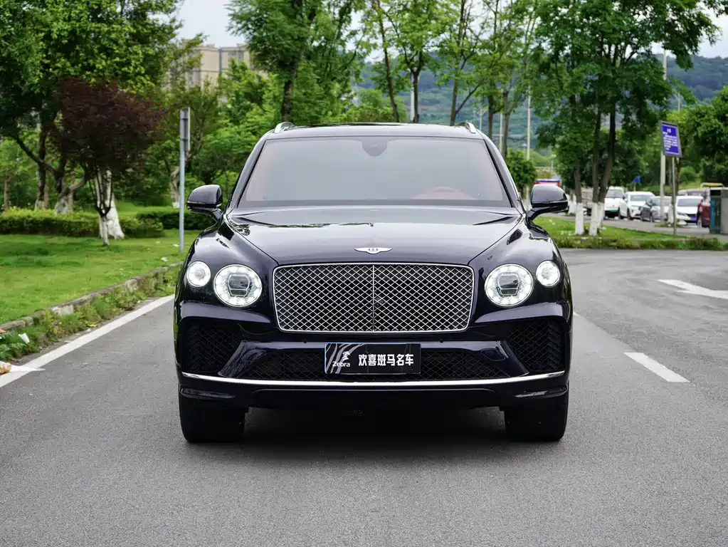 Bentley Bentayga - фото 2