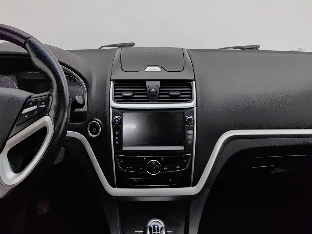 Geely Emgrand — миниатюра 12