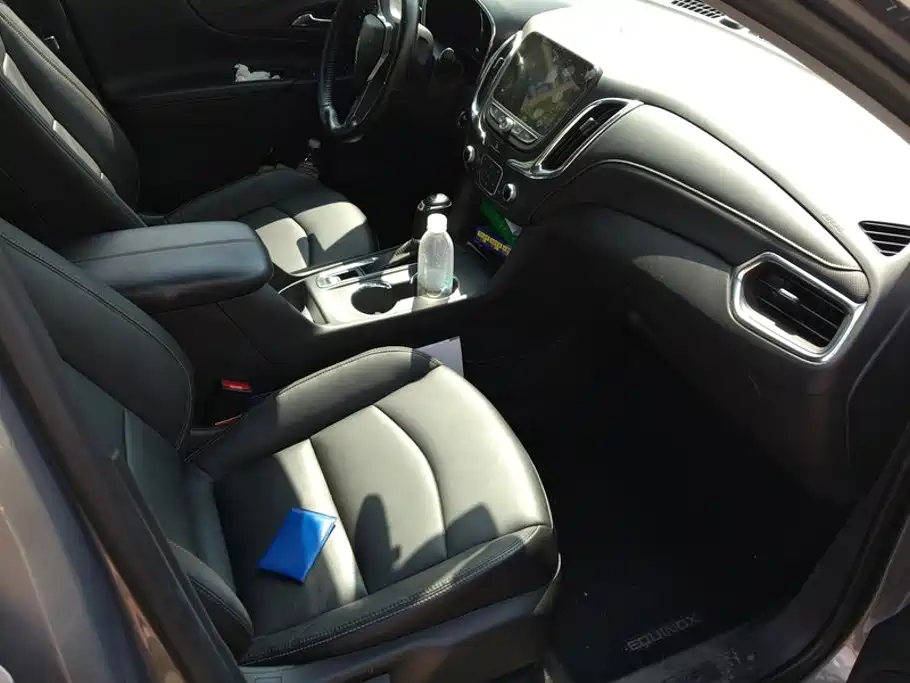 Chevrolet Equinox — миниатюра 8