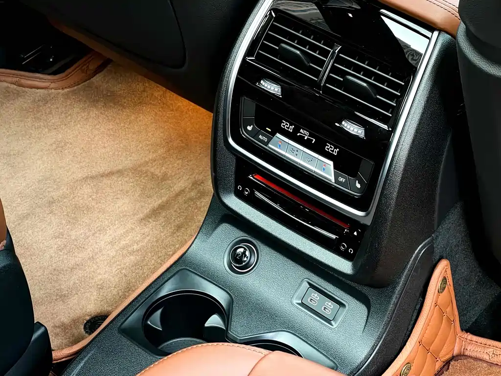 BMW X7 — миниатюра 19