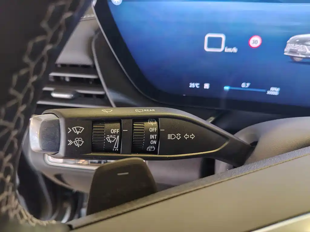 Buick Envision S — миниатюра 18