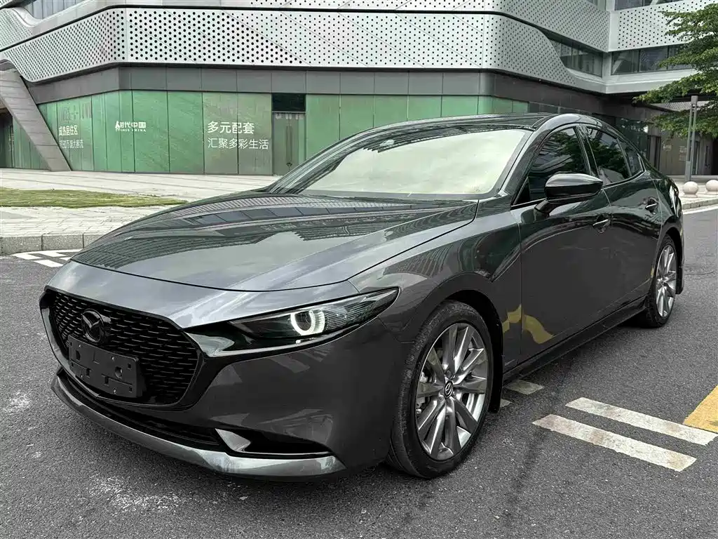 Mazda 3 Axela 2022