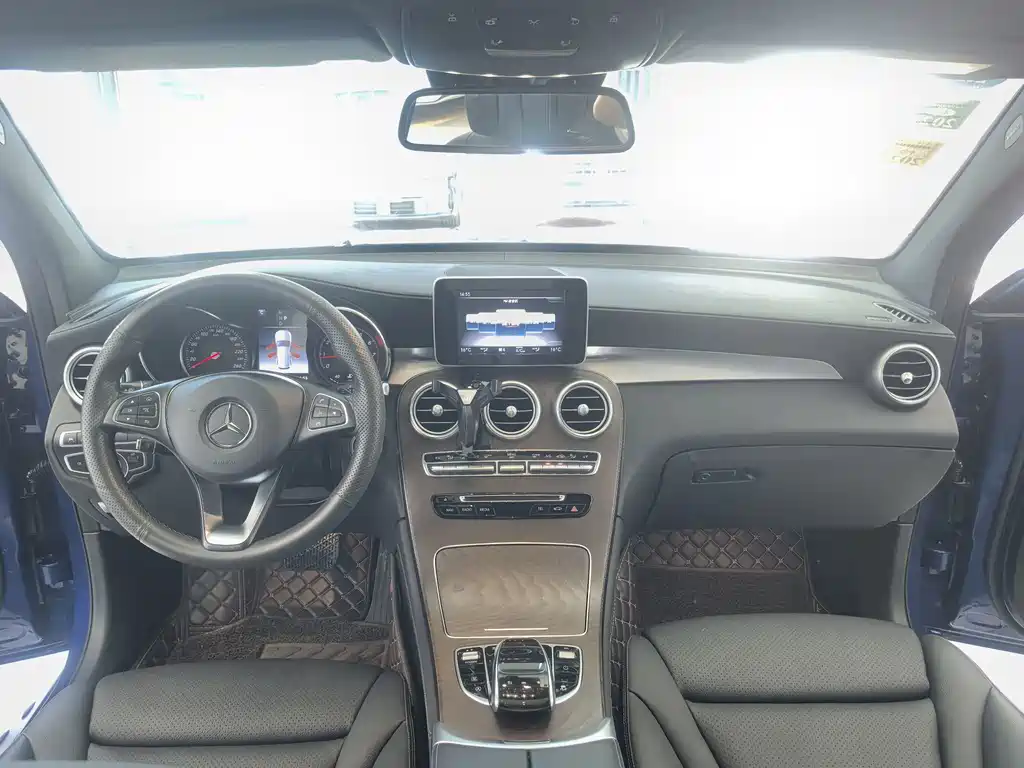 Mercedes-Benz GLC — миниатюра 10