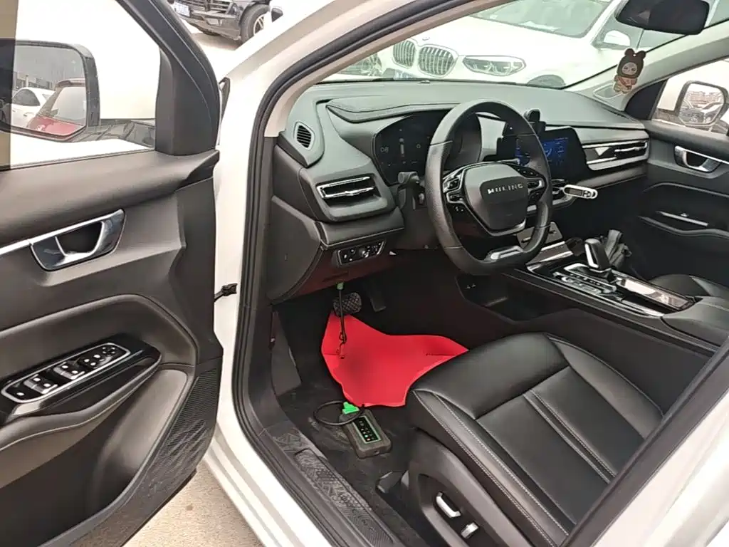 Wuling Victory — миниатюра 16