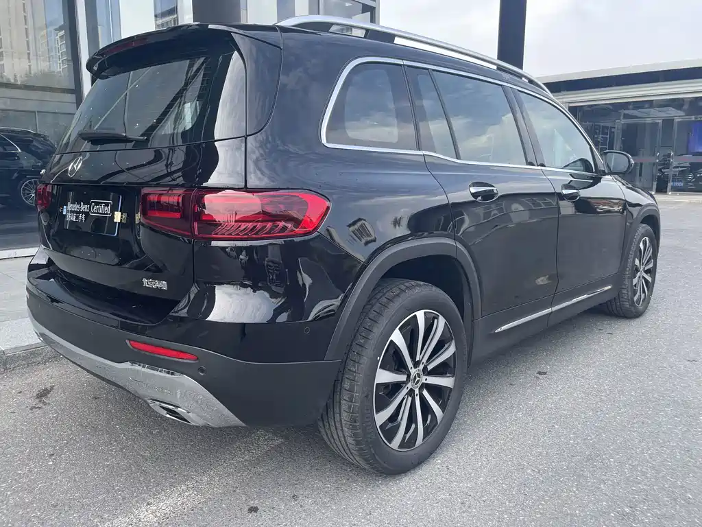 Mercedes-Benz GLB — миниатюра 7