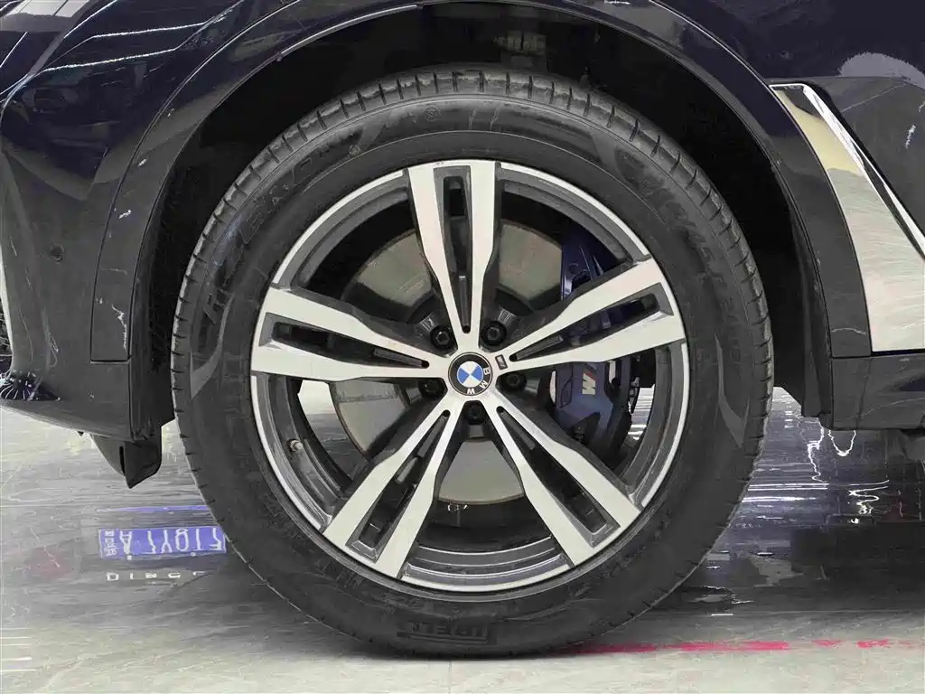 BMW X7 — миниатюра 4