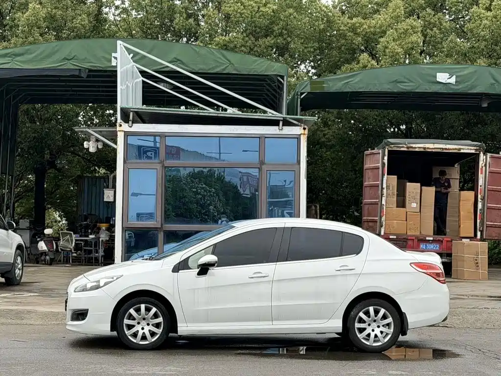 Peugeot 308 — миниатюра 3