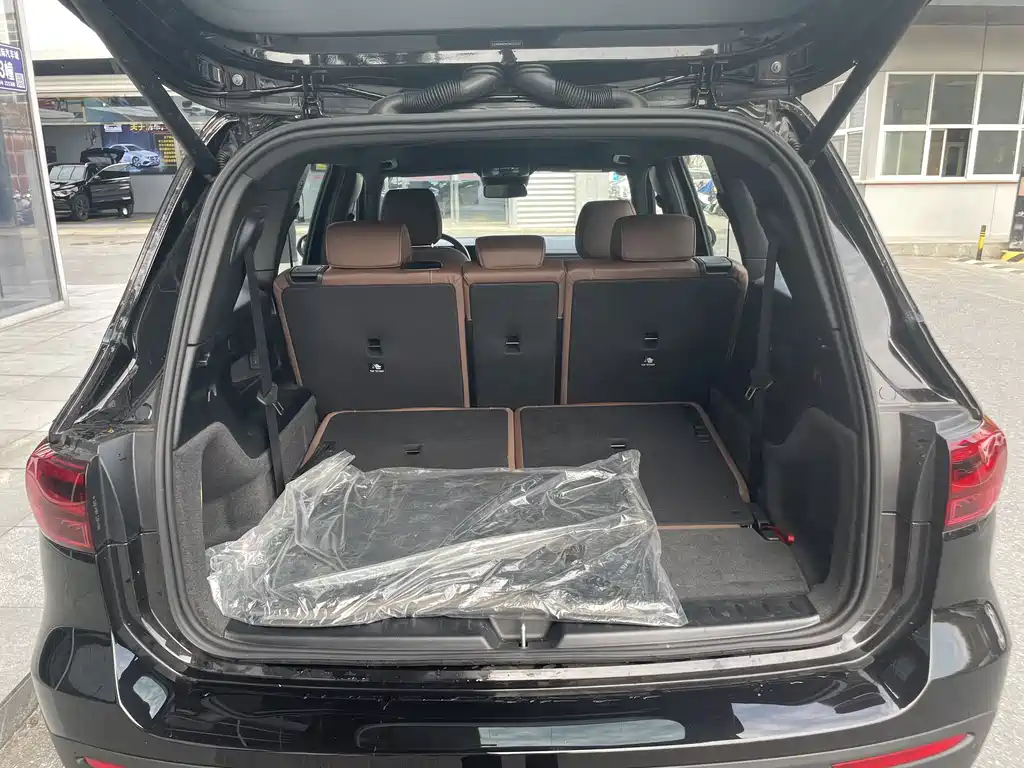 Mercedes-Benz GLB — миниатюра 3