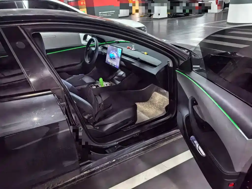 Tesla Model 3 — миниатюра 19