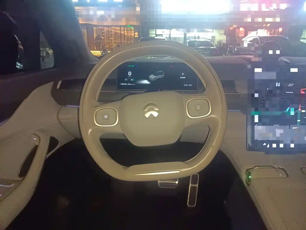 NIO ES8 — миниатюра 6