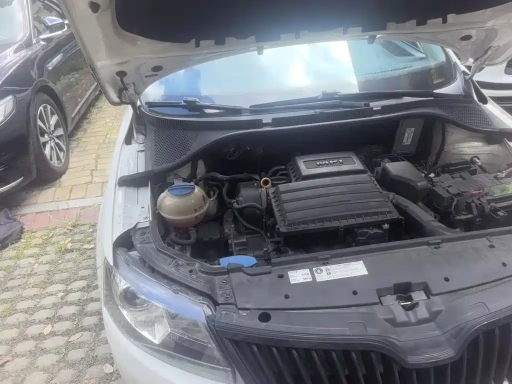 Skoda Rapid Spaceback — миниатюра 20
