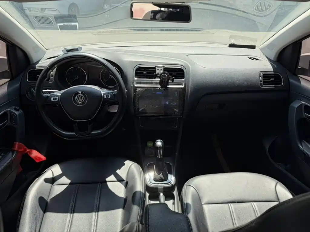 Volkswagen Polo — миниатюра 10