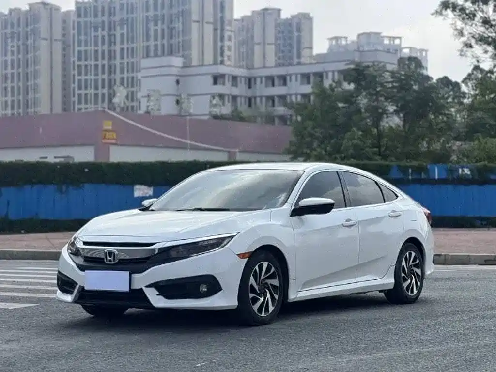 Honda Civic 2016 220TURBO CVT Luxury