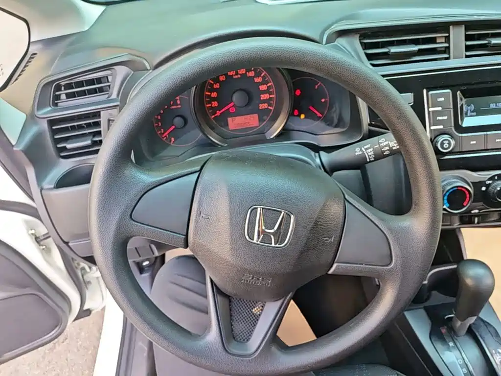 Honda Fit — миниатюра 11