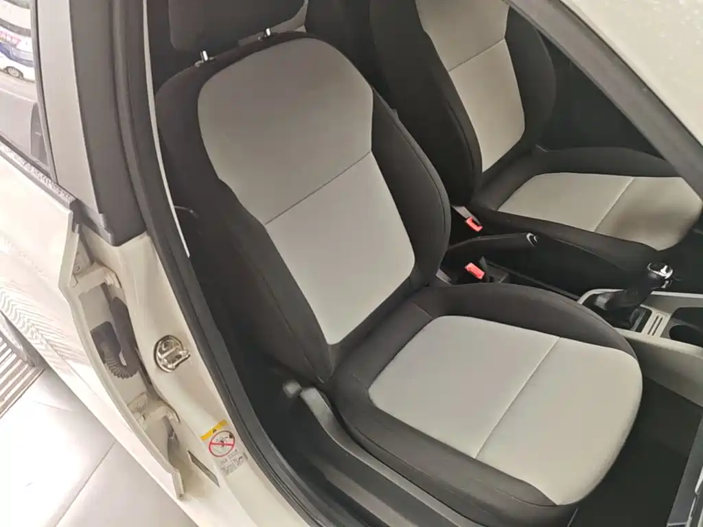 Skoda Fabia — миниатюра 25