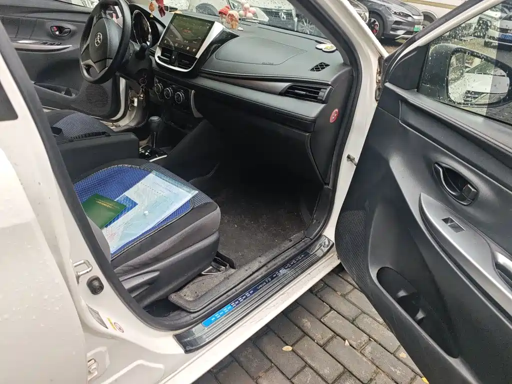 Toyota Vios FS — миниатюра 19