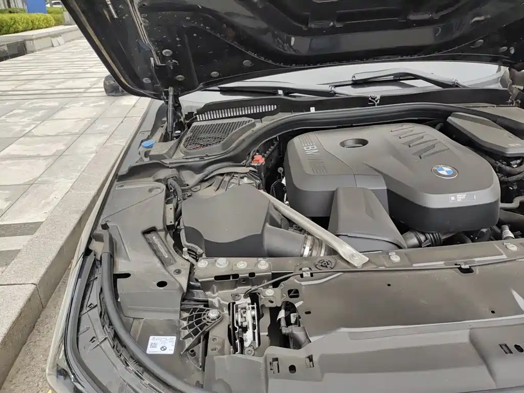 BMW 5 Series — миниатюра 20
