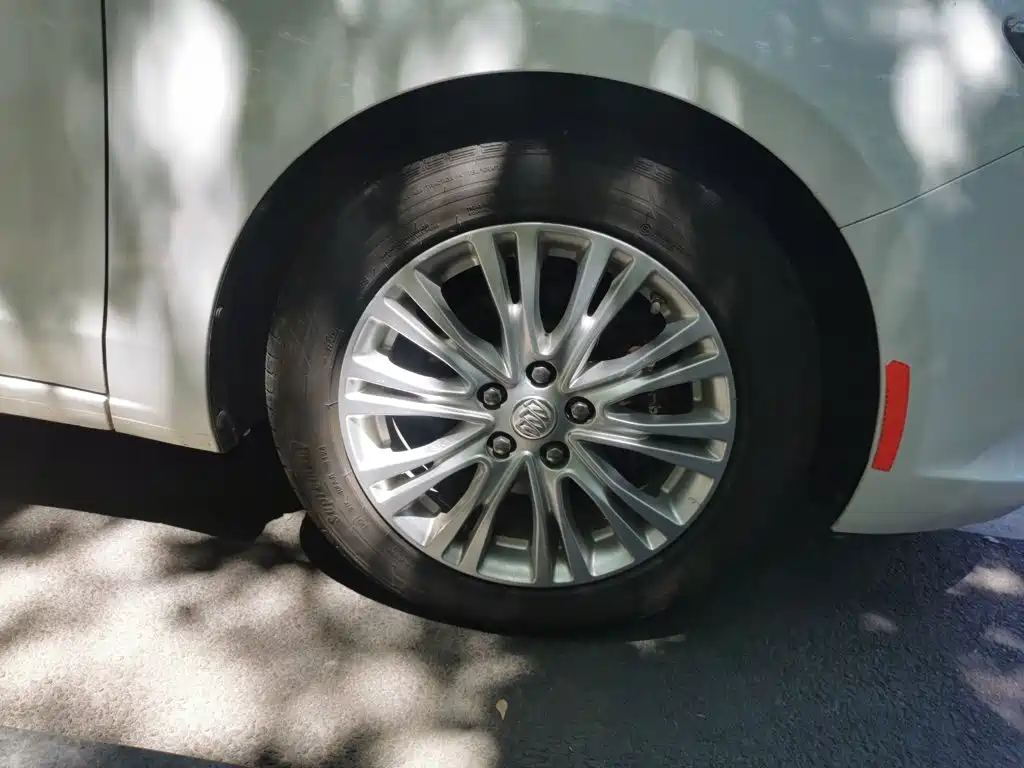 Buick Excelle — миниатюра 24