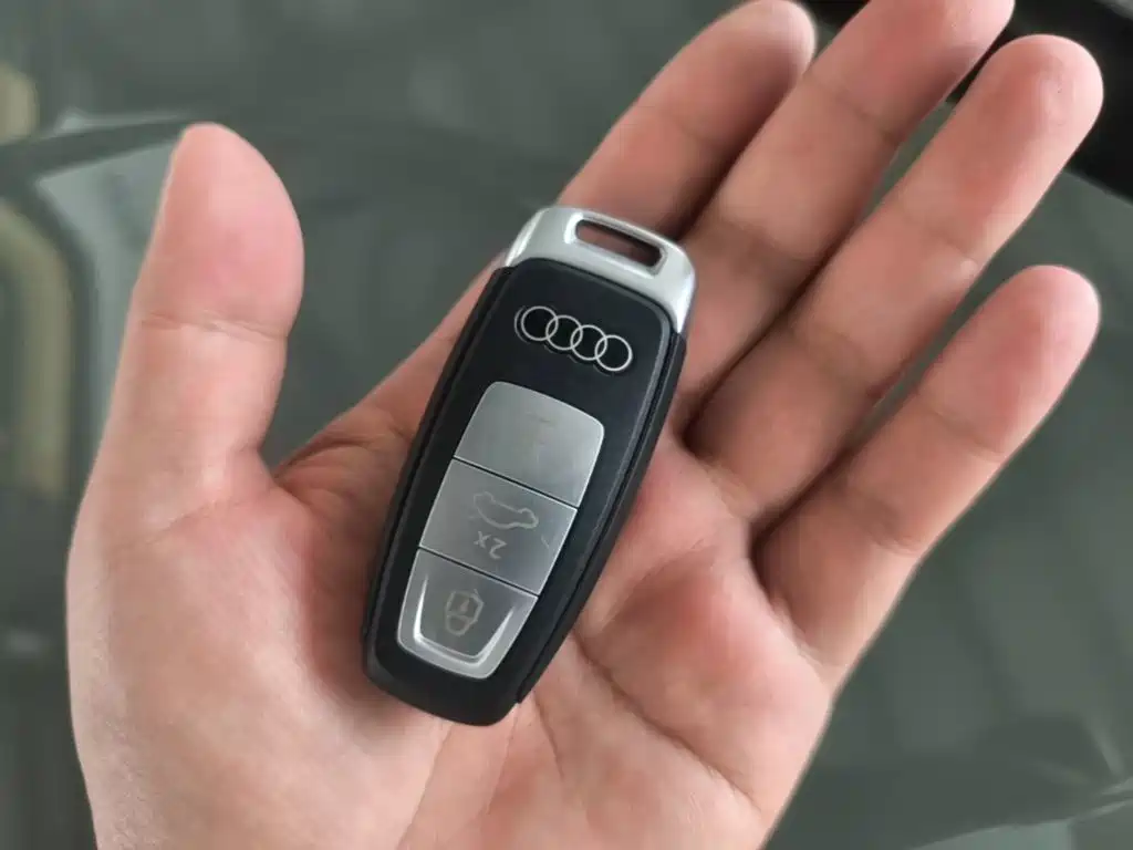 Audi Q4 e-tron — миниатюра 9