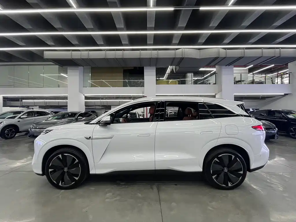BYD Tang L — миниатюра 3