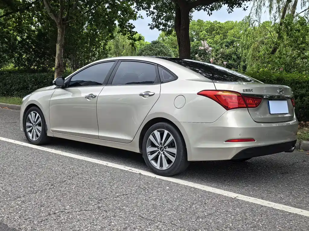 Hyundai Mistra — миниатюра 6