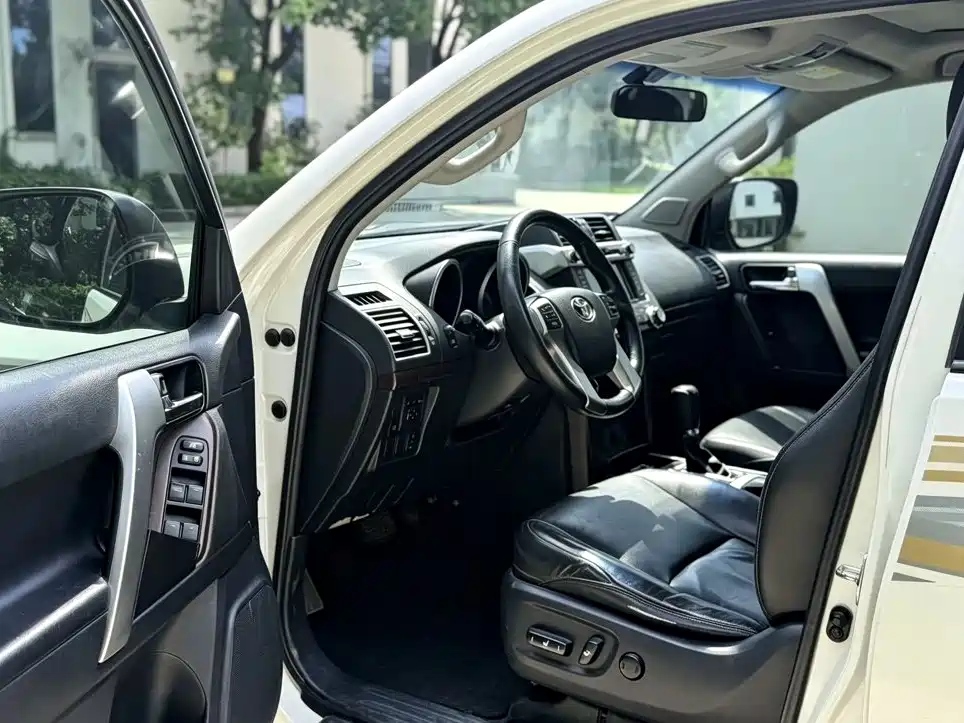 Toyota Prado — миниатюра 4
