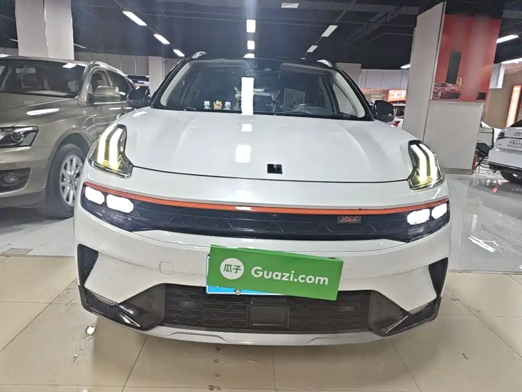 Lynk & Co 06 — миниатюра 3