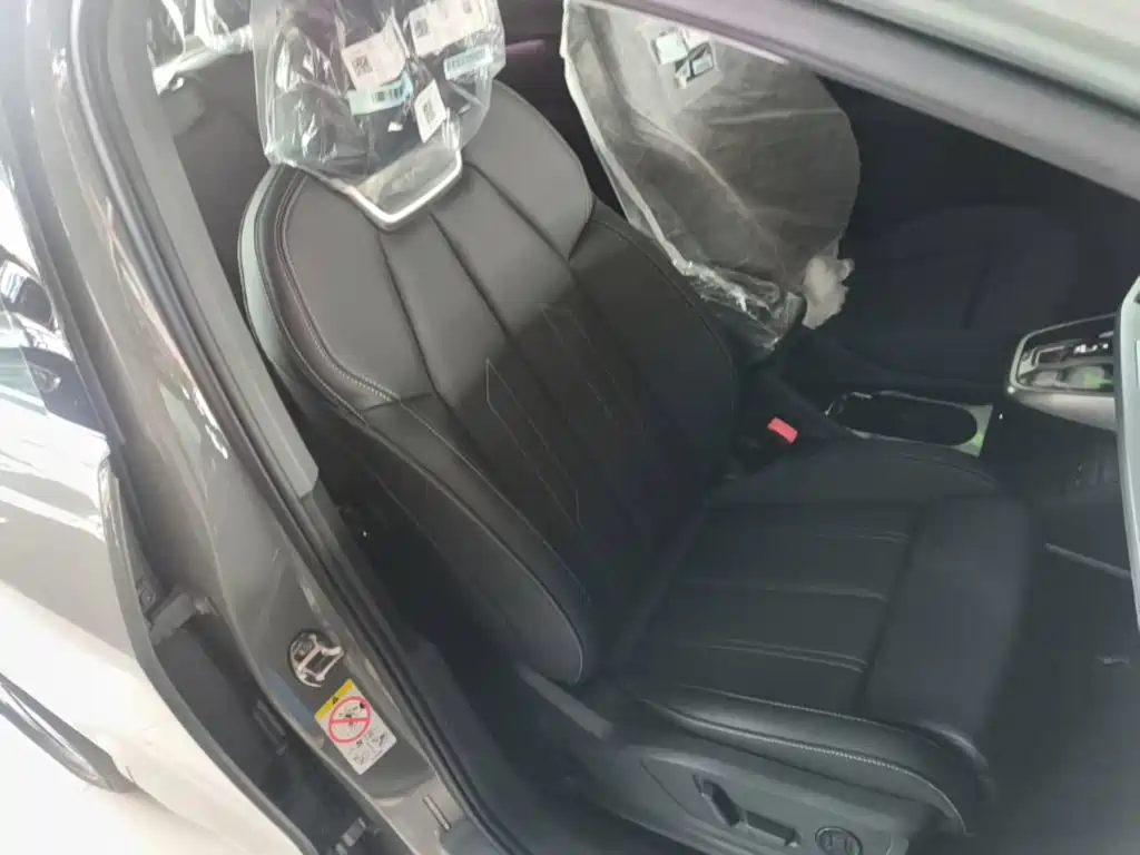 Audi Q4 e-tron — миниатюра 25