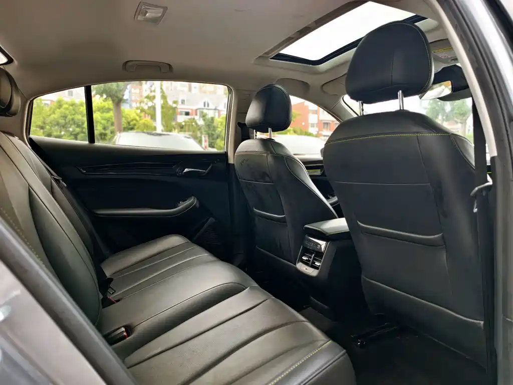 Roewe i5 — миниатюра 12