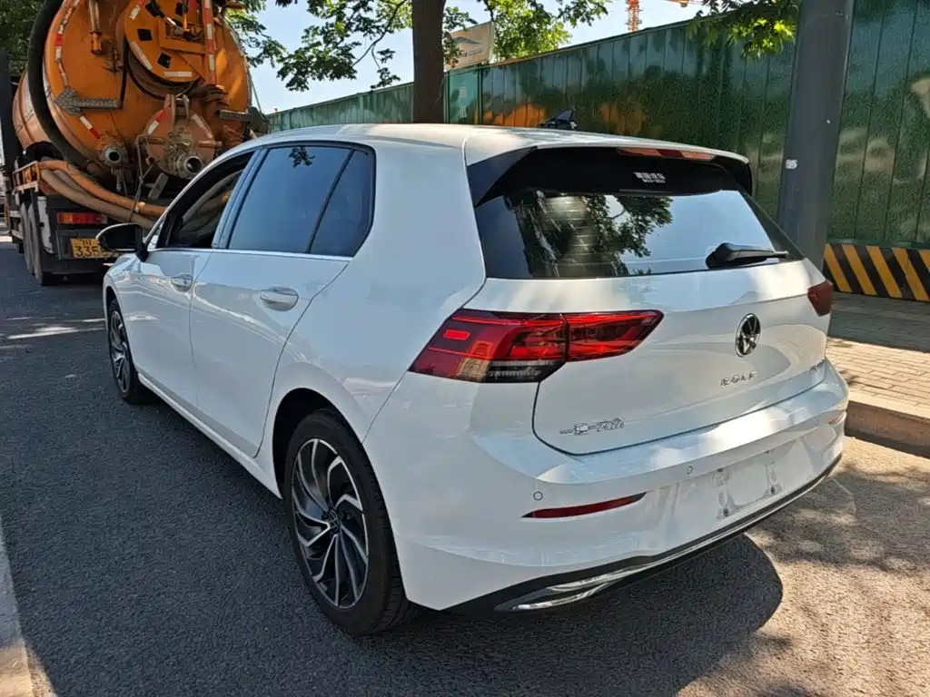 Volkswagen Golf — миниатюра 5