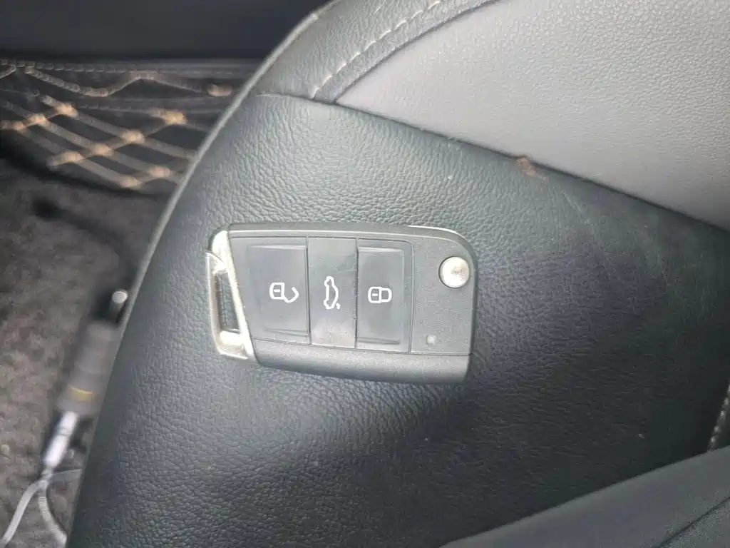 Volkswagen Sagitar — миниатюра 12