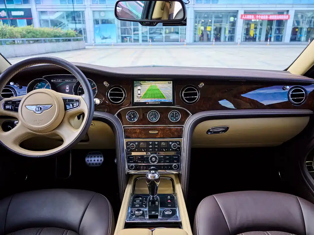 Bentley Mulsanne — миниатюра 13
