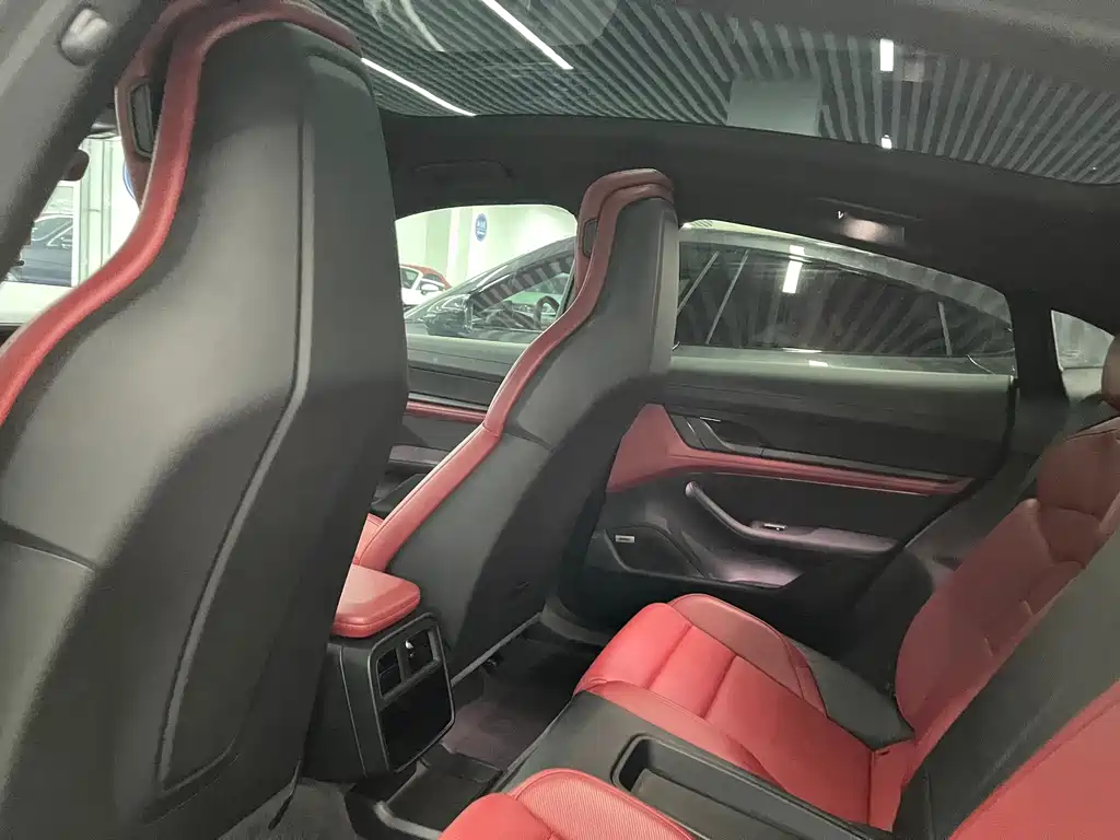 Porsche Taycan — миниатюра 10