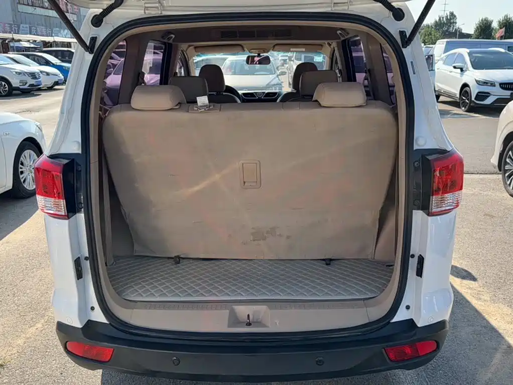 Wuling Hongguang — миниатюра 20