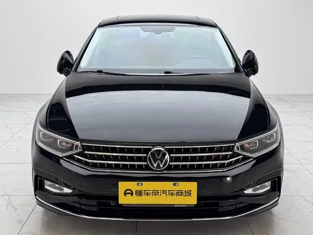 Volkswagen Magotan 2024