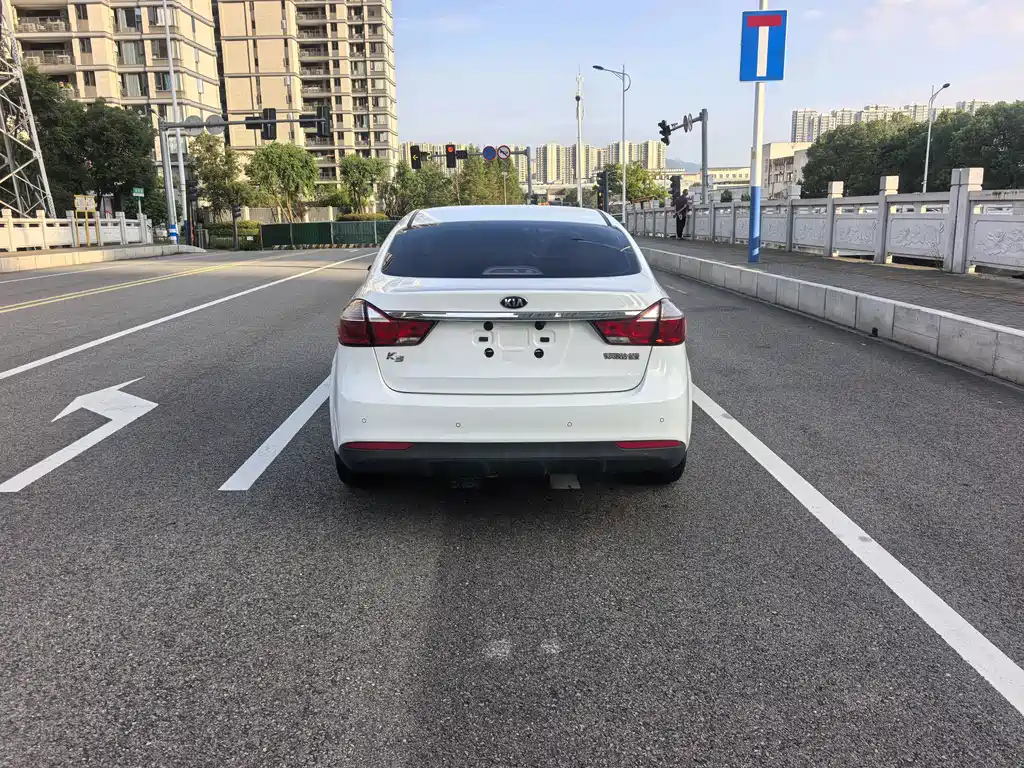 Kia K3 — миниатюра 5