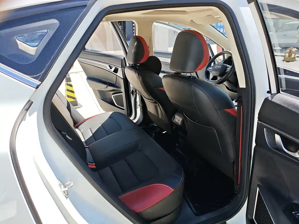 Geely Emgrand GS — миниатюра 12