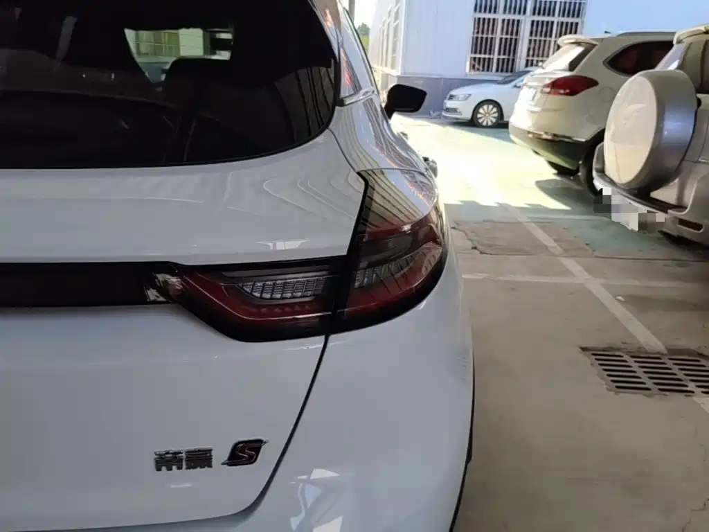 Geely Emgrand S — миниатюра 23