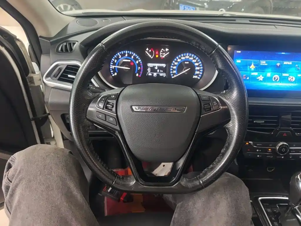 Venucia T90 — миниатюра 11
