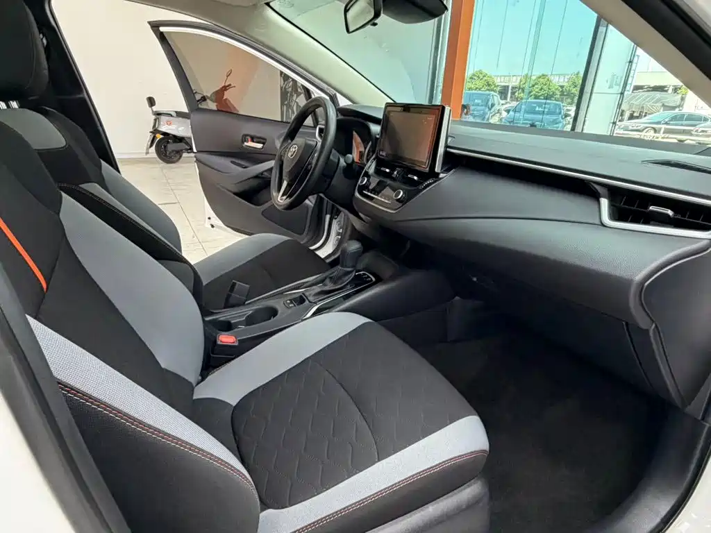 Toyota Corolla — миниатюра 10