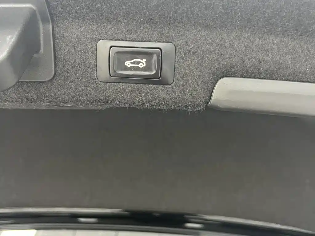 Audi A6L — миниатюра 13
